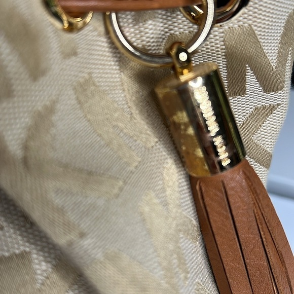 Michael Kors Tan Canvas Logo Crossbody Bag - Picture 4 of 13